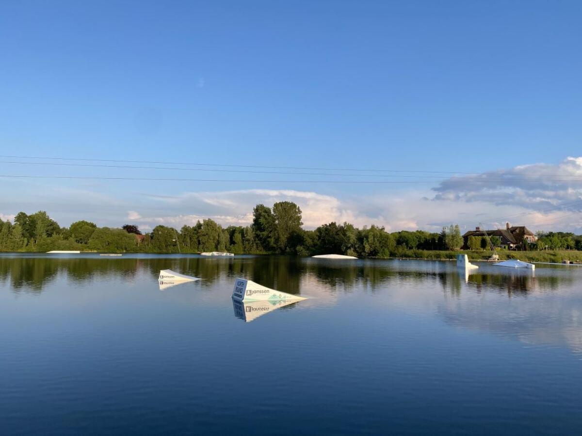 Ferienhaus Ella Am See Άουριχ Εξωτερικό φωτογραφία